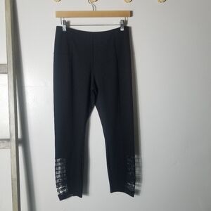 LYSSE BLACK CAPRI LEGGINGS SIZE MEDIUM